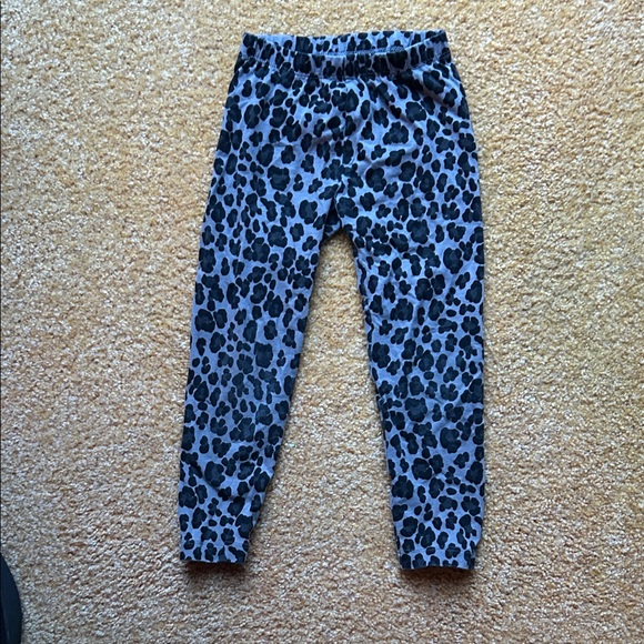 Old Navy Black and Gray Animal Print Kids Leggings - Picture 1 of 3